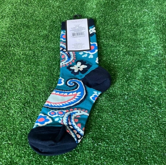 NWT Women's Vera Bradley Haymarket Paisley Jewel Crew Socks - Picture 7 of 7